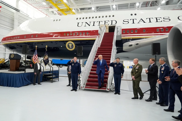 Trump showcases new Air Force One jet gifted by Qatar government