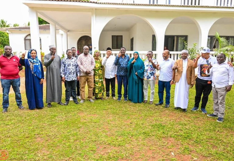 Ex-minister Chirau Ali Makwere hosts Orengo days after Gachagua’s visit