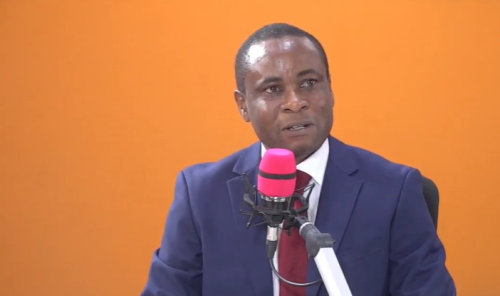 Education expert Davies Okombo speaks to a local radio station. PHOTO/Screengrab by People Daily Digital from YouTube by a local radio station