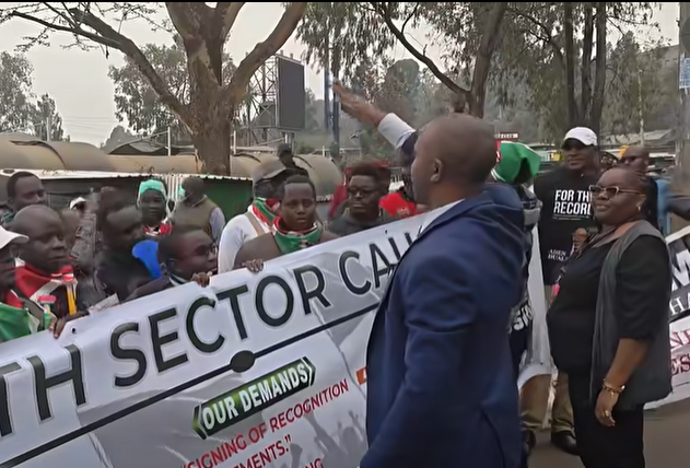 Medical unions gather at Green Park Terminus ahead of planned march