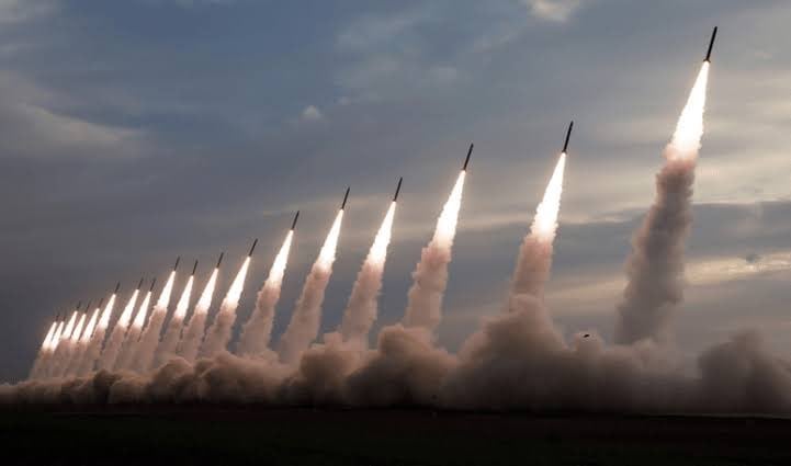 Iran launches fresh missile strikes after accusing US of attack near nuclear facility
