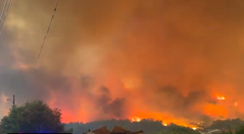 A rapidly spreading wildfire forced thousands to flee, with many escaping by boat across the Bay of Arcachon. PHOTO/Screengrab by People Daily Digital/@MarioNawfal/X